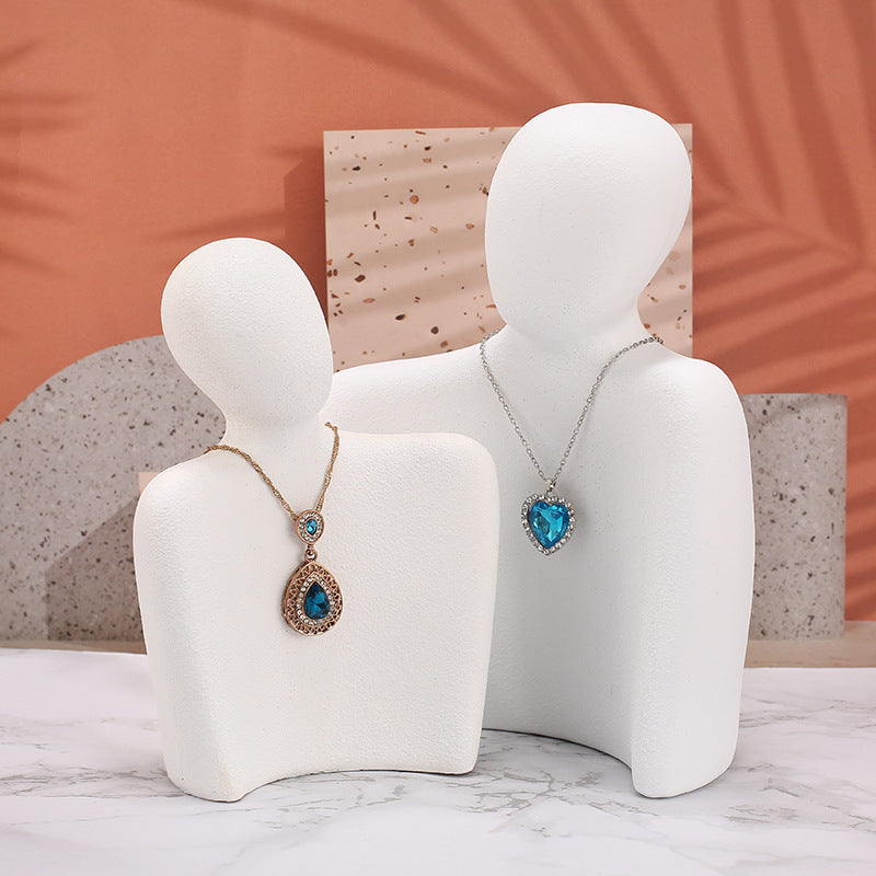 “Luxury Ceramic Couple Ornaments – Valentine & Wedding Decor”