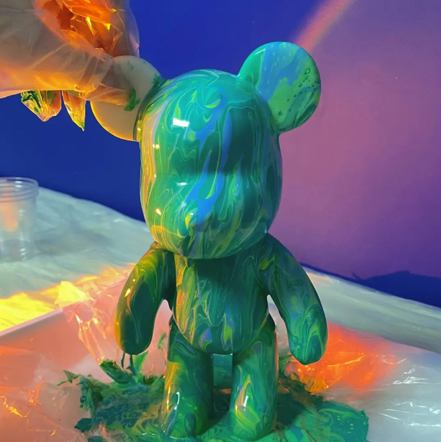 “Artecho DIY Frosted White Bear – Custom Fluid Painting Figure”